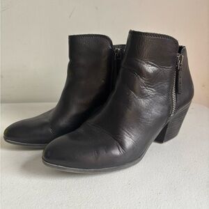Frye Judith Double Zip Black Leather Boots booties Women’s size 7.5 M US